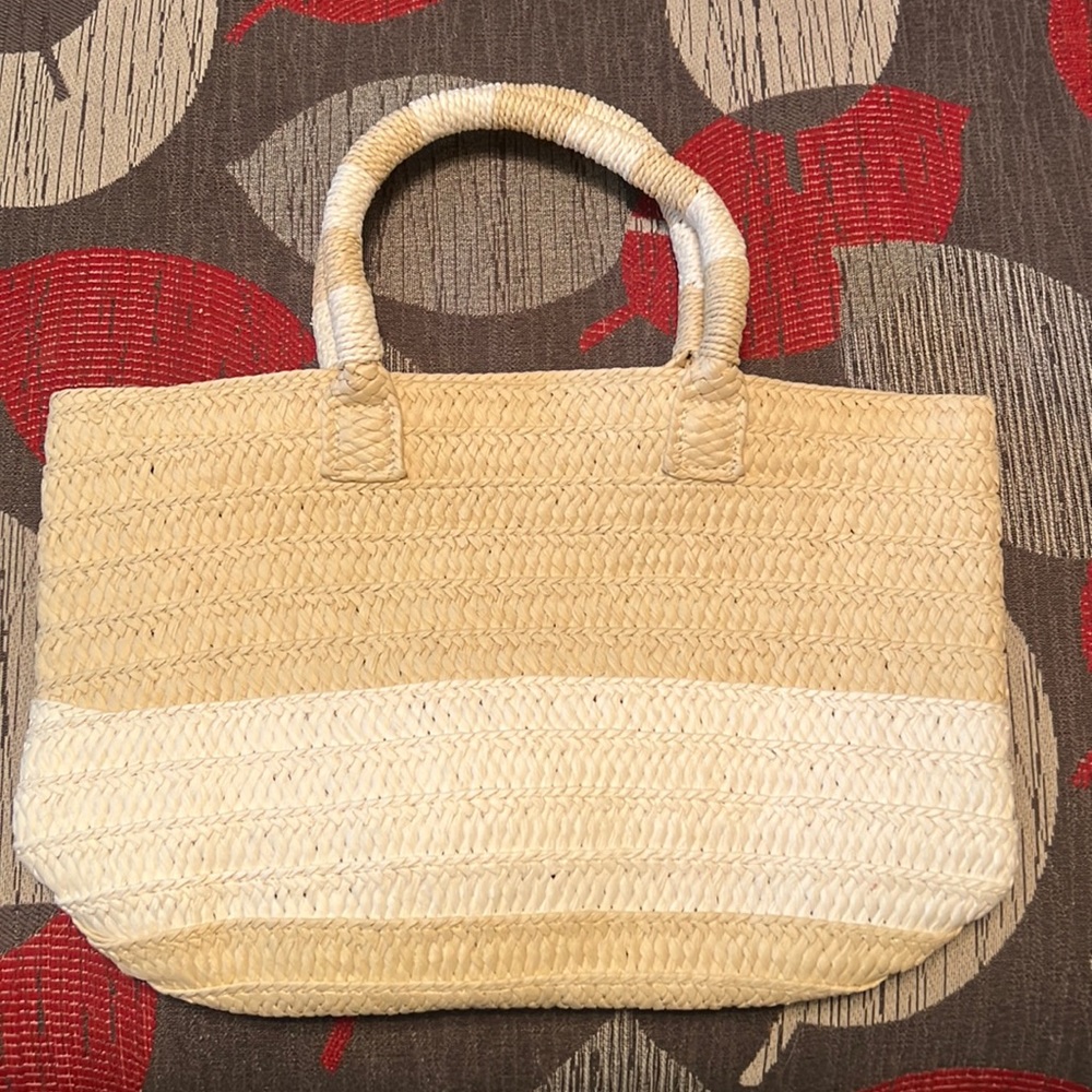 Alltru straw tote with tassel